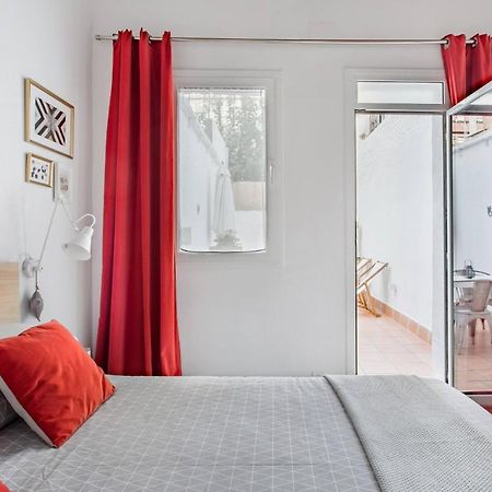 Stylish Apartment With Terrace For Couple Or Family Barcelona Ngoại thất bức ảnh