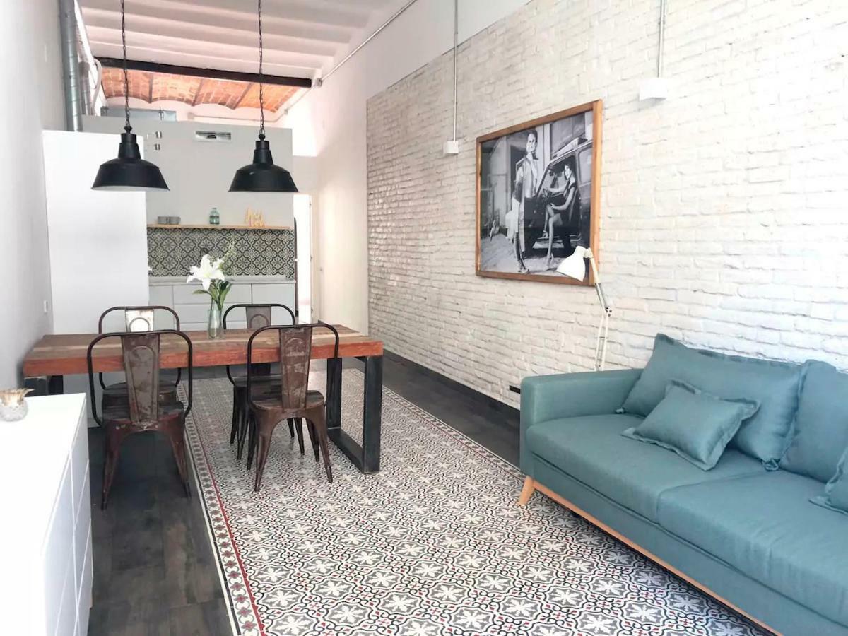 Stylish Apartment With Terrace For Couple Or Family Barcelona Ngoại thất bức ảnh