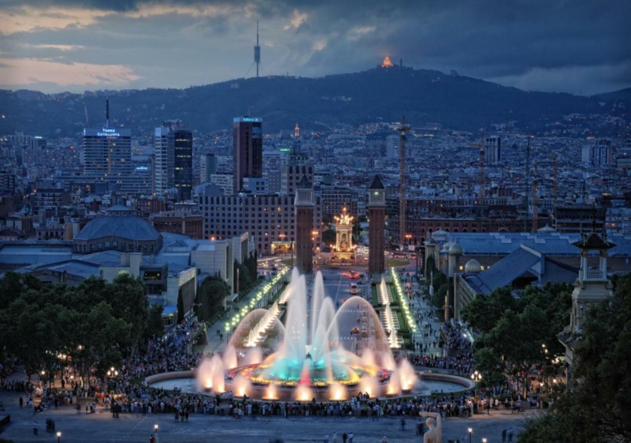 Stylish Apartment With Terrace For Couple Or Family Barcelona Ngoại thất bức ảnh